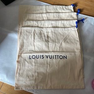 Louis Vuitton dusters x4